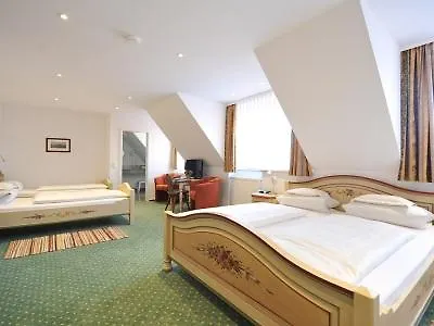 Hotel Tilman Riemenschneider By Ans 4*
