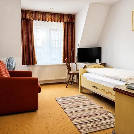 Hotel Tilman Riemenschneider By Ans 4*