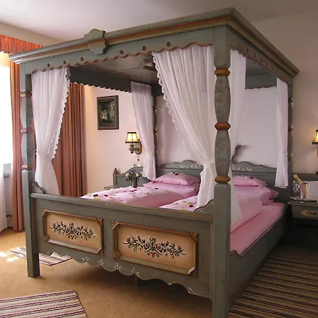 Tilman Riemenschneider By Ans Hotel 4*
