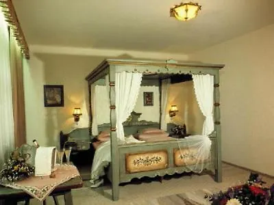 Tilman Riemenschneider By Ans Hotel 4*