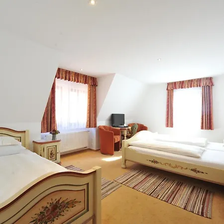 Hotel Tilman Riemenschneider By Ans 4*