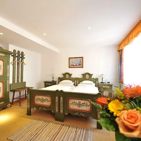 Tilman Riemenschneider Otel 4*