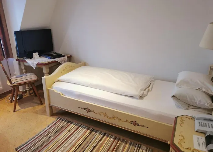 Tilman Riemenschneider Hotel 4*