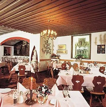 Tilman Riemenschneider Отель 4*